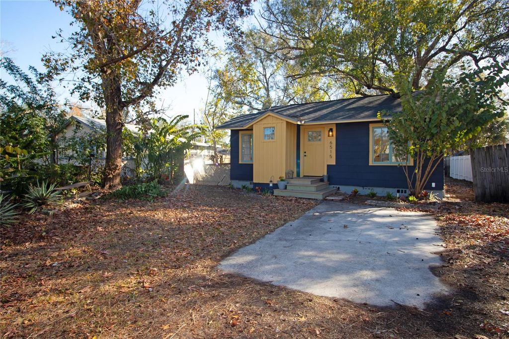 Image 2 of property listing at 6515 30TH STREET N, St Petersburg, FL 33702