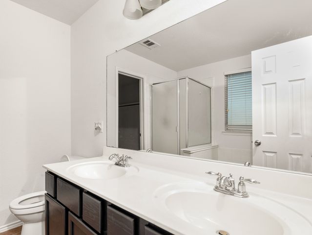 4301 Latigo Circle, Fort Worth, TX 76244