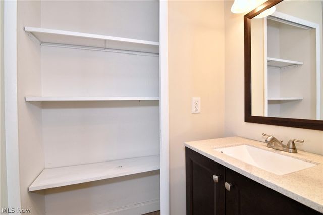 32623 Jefferson Drive, Solon, OH 44139