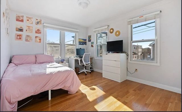 150 W 9th 2, Boston, MA 02127