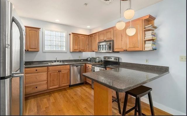 150 W 9th 2, Boston, MA 02127