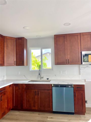 1320 Mokapu Boulevard UPSTAIRS, Kailua, HI 96734