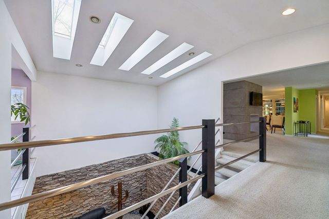 558 Chesterfield Dr, Clarksville, TN 37043