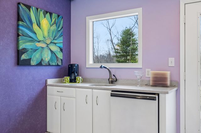 558 Chesterfield Dr, Clarksville, TN 37043