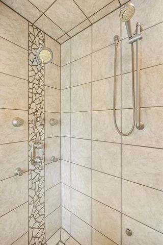 558 Chesterfield Dr, Clarksville, TN 37043