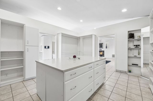 558 Chesterfield Dr, Clarksville, TN 37043