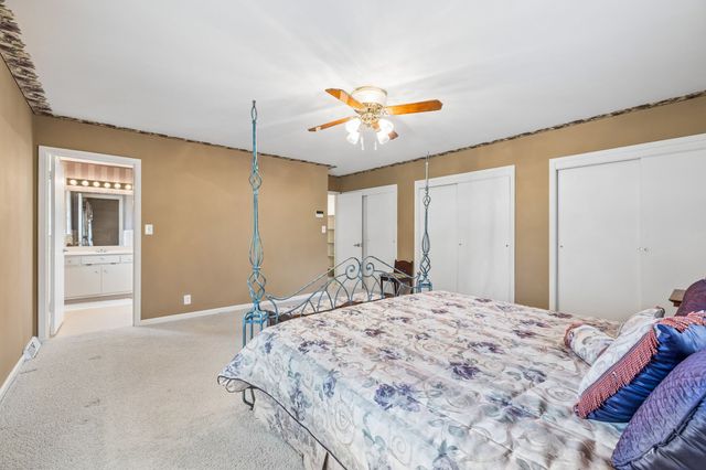 558 Chesterfield Dr, Clarksville, TN 37043