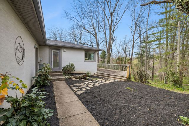 558 Chesterfield Dr, Clarksville, TN 37043