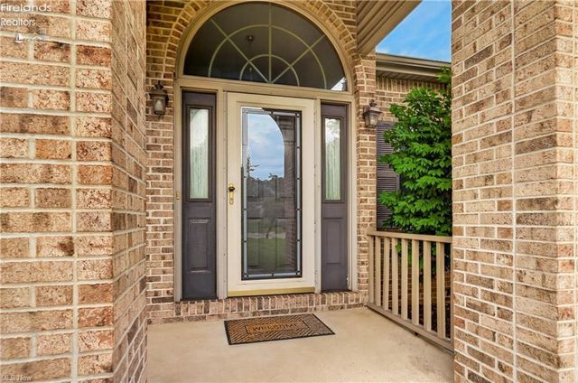 612 Bayberry Road, Lorain, OH 44053