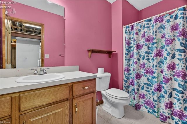 612 Bayberry Road, Lorain, OH 44053