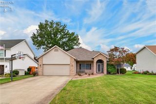 612 Bayberry Road, Lorain, OH 44053
