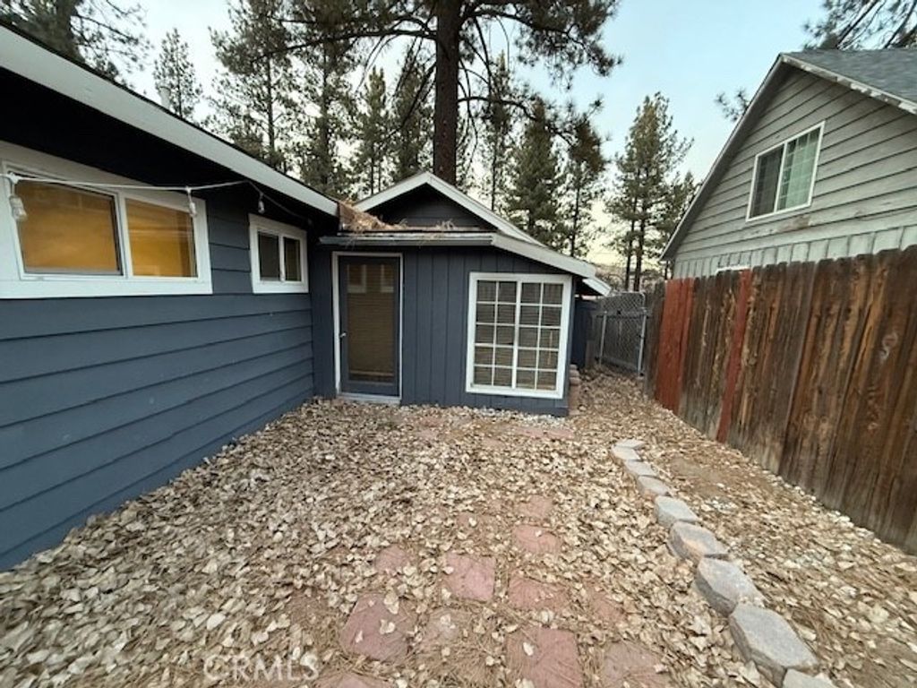 Image 12 of property listing at 1112 E Country Club, Big Bear City, CA 92314