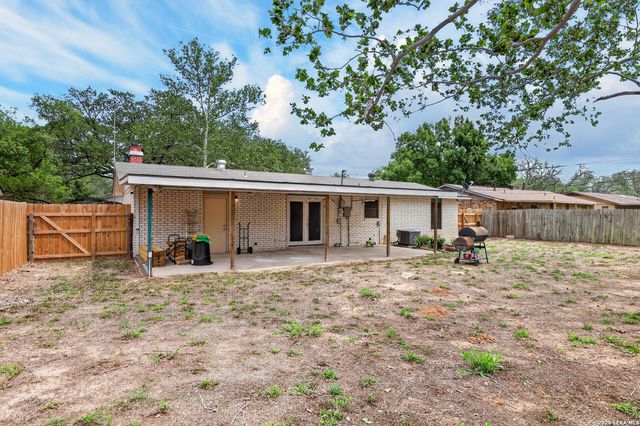 413 GEORGIA ANN DR, Pleasanton, TX 78064
