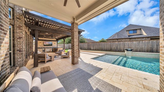 9615 Brawley Creek Lane, Humble, TX 77396