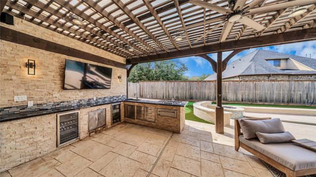 9615 Brawley Creek Lane, Humble, TX 77396