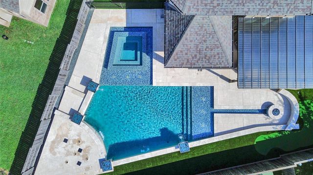 9615 Brawley Creek Lane, Humble, TX 77396