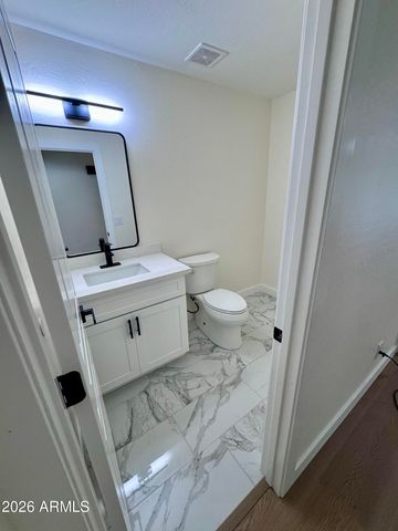 12382 W TURNEY Avenue, Avondale, AZ 85392