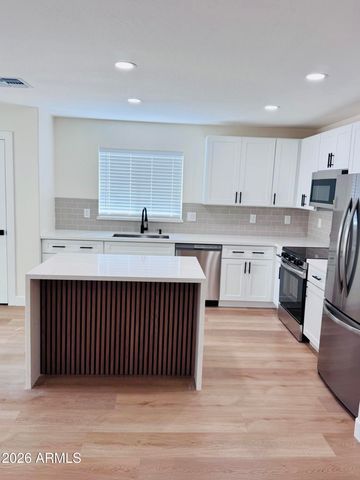 12382 W TURNEY Avenue, Avondale, AZ 85392