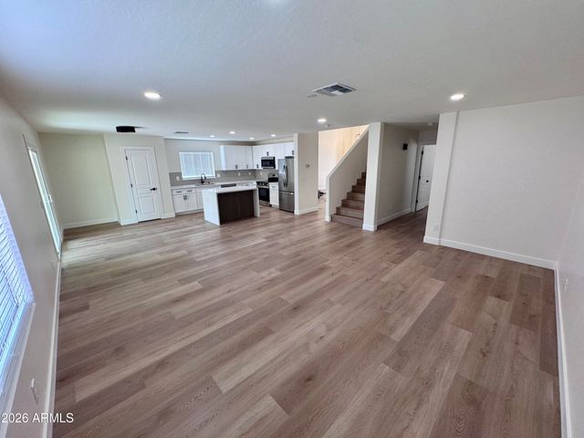 12382 W TURNEY Avenue, Avondale, AZ 85392