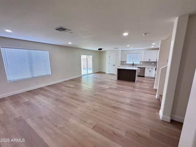 12382 W TURNEY Avenue, Avondale, AZ 85392