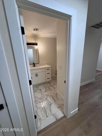 12382 W TURNEY Avenue, Avondale, AZ 85392