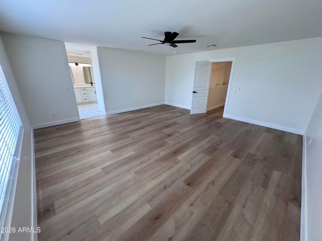 12382 W TURNEY Avenue, Avondale, AZ 85392