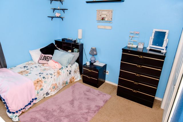 513 9th Street NE, Rio Rancho, NM 87124