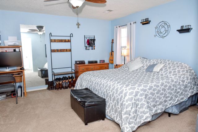 513 9th Street NE, Rio Rancho, NM 87124