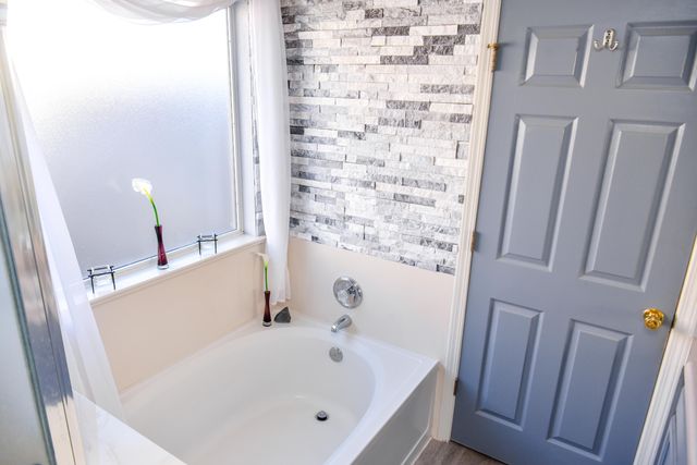 513 9th Street NE, Rio Rancho, NM 87124