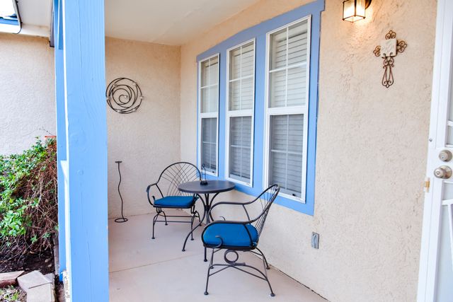 513 9th Street NE, Rio Rancho, NM 87124