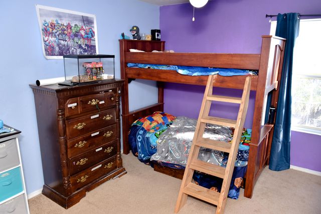 513 9th Street NE, Rio Rancho, NM 87124