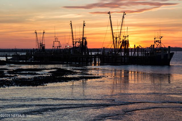 903 SOMERUELUS Street, Fernandina Beach, FL 32034