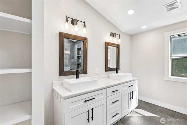 6816 58th Street NE, Marysville, WA 98270