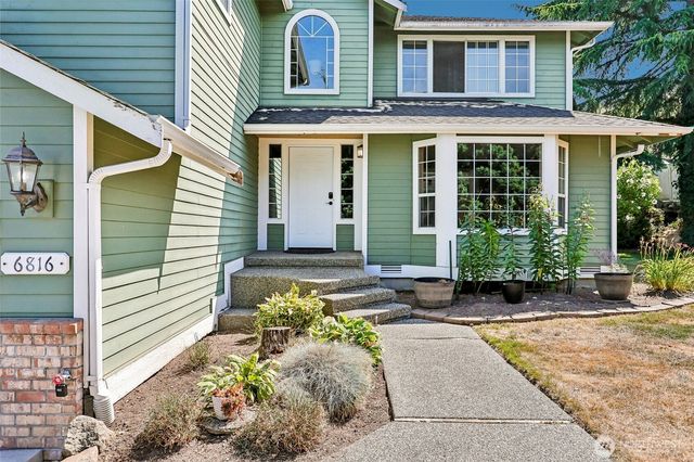 6816 58th Street NE, Marysville, WA 98270