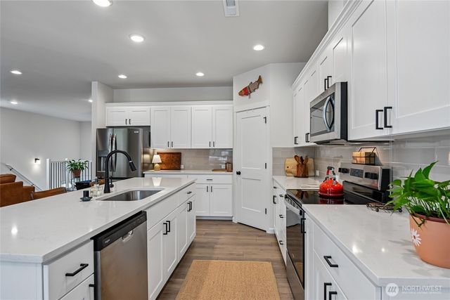 12104 126th Avenue Ct E, Puyallup, WA 98374