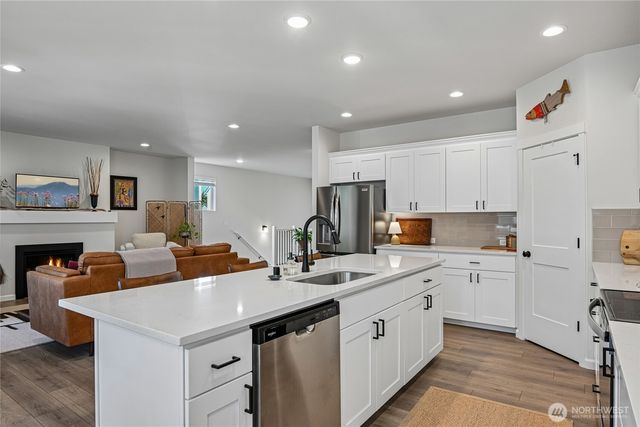 12104 126th Avenue Ct E, Puyallup, WA 98374
