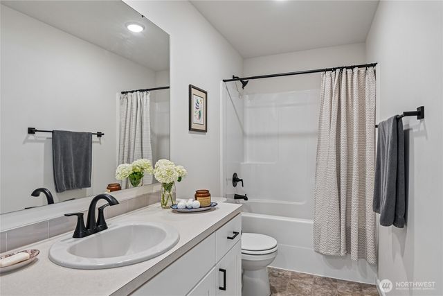 12104 126th Avenue Ct E, Puyallup, WA 98374