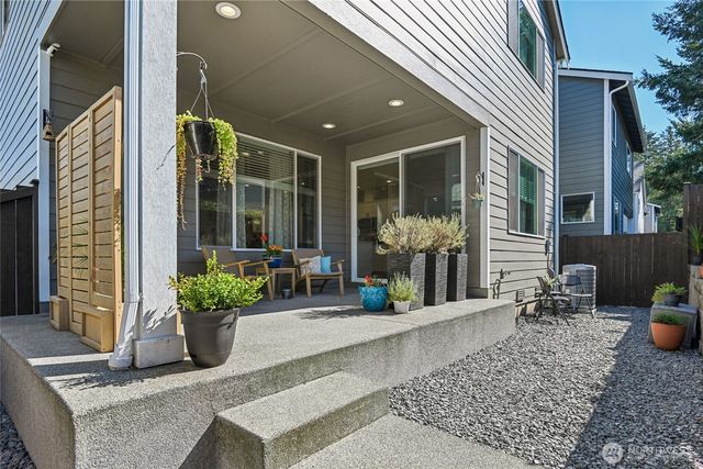 12104 126th Avenue Ct E, Puyallup, WA 98374