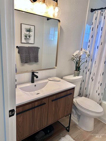 3897 S Yorktown Way, Boise, ID 83706