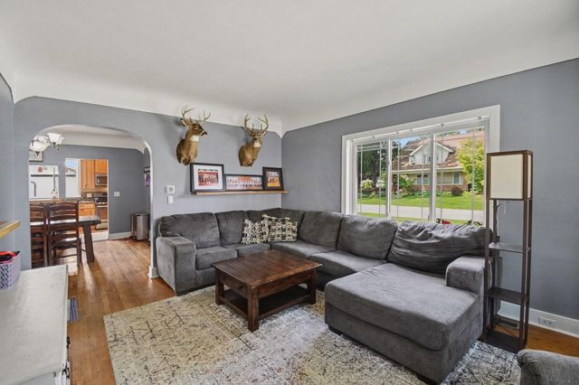 34 S Main Street Nw, Casnovia Twp, MI 49318