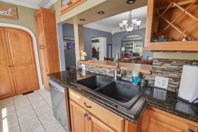 34 S Main Street Nw, Casnovia Twp, MI 49318