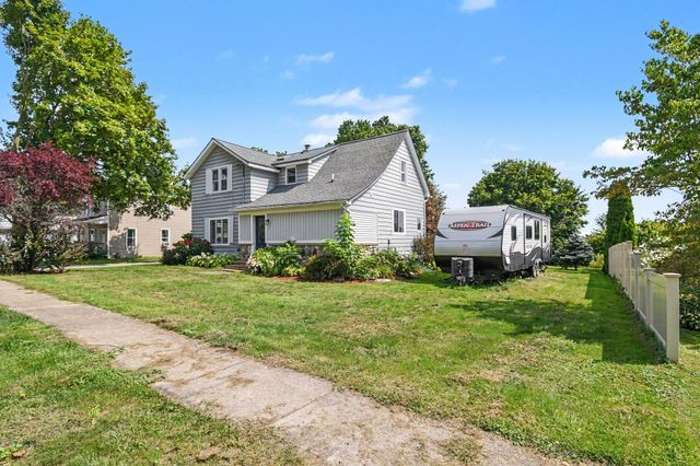 34 S Main Street Nw, Casnovia Twp, MI 49318