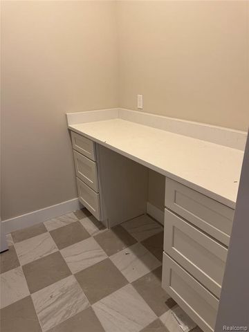 50386 Mistwood Drive, Macomb, MI 48042