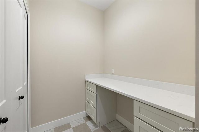 50386 Mistwood Drive, Macomb, MI 48042