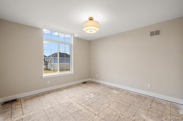 50386 Mistwood Drive, Macomb, MI 48042