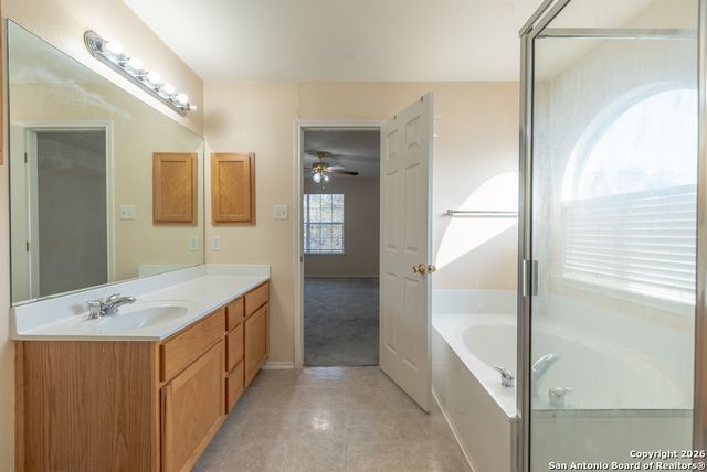 635 LYNX MTN, San Antonio, TX 78251