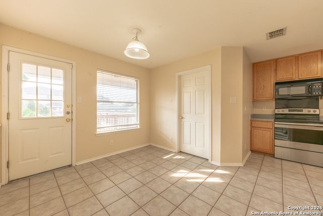 635 LYNX MTN, San Antonio, TX 78251