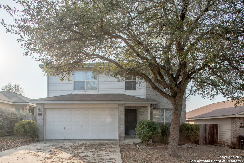 635 LYNX MTN, San Antonio, TX 78251