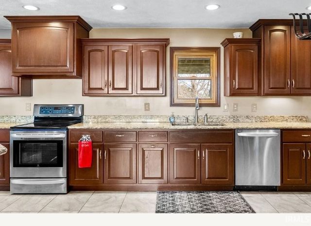 0180 w 500 n, Albion, IN 46701