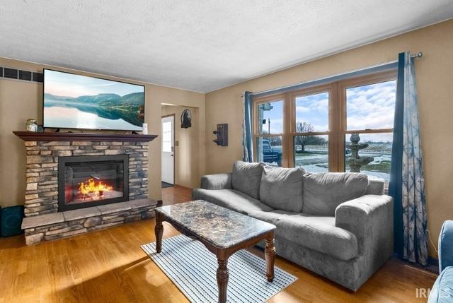 0180 w 500 n, Albion, IN 46701